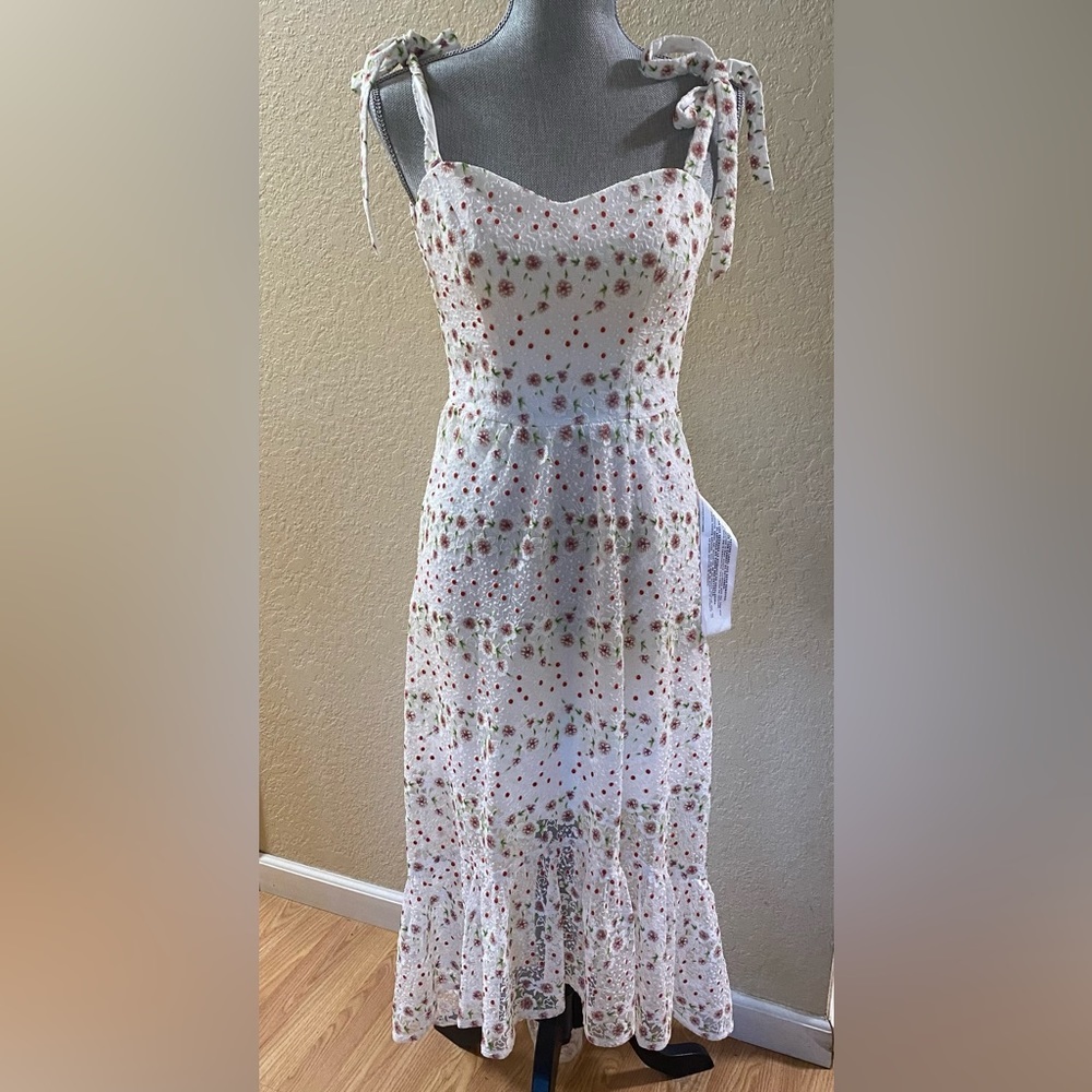 NWT Dress The Population Wren Tie
Shoulder High/low Cocktail Dress.